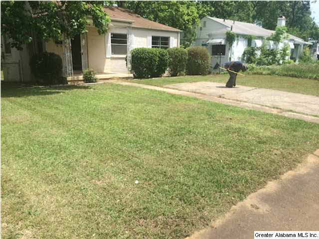 712 40th Place Fairfield, AL 35064 - Photo 4 of 15