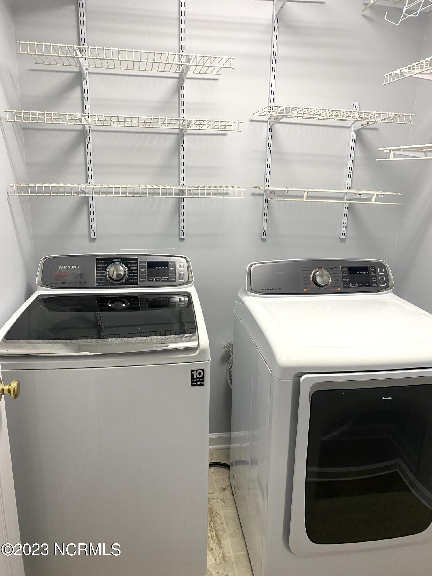 222 Venturi Drive New Bern, NC 28560 - Photo 33 of 45 laundry room