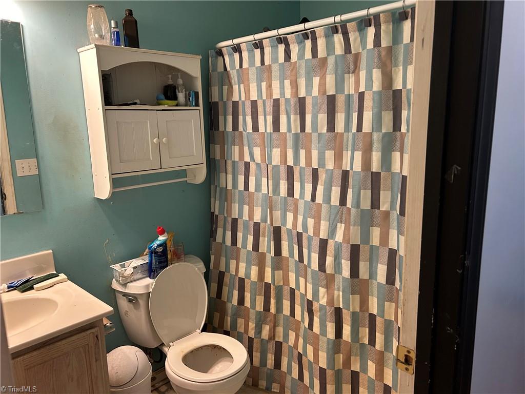 147 South Bridgewater Road Mount Airy, NC 27030 - Photo 15 of 23 Gallery Image 15