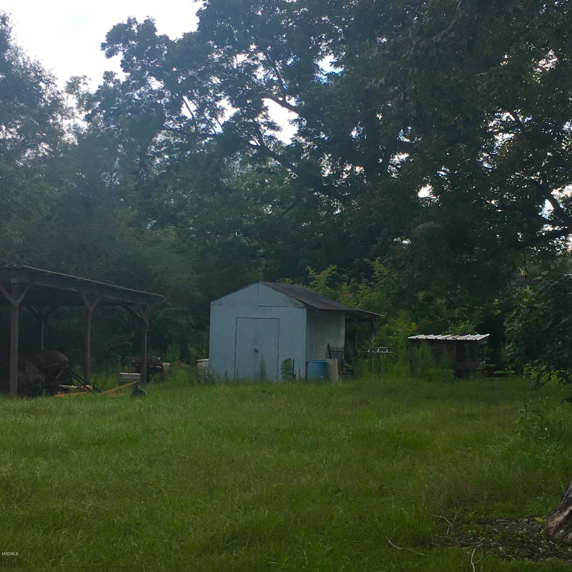 2328 Hardy Parker Road Moss Point, MS 39562 - Photo 11 of 21 8jpg