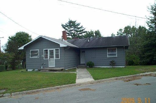 101 Uvalde Lane Oak Ridge, TN 37830 - Photo 1 of 1 Primary Photo