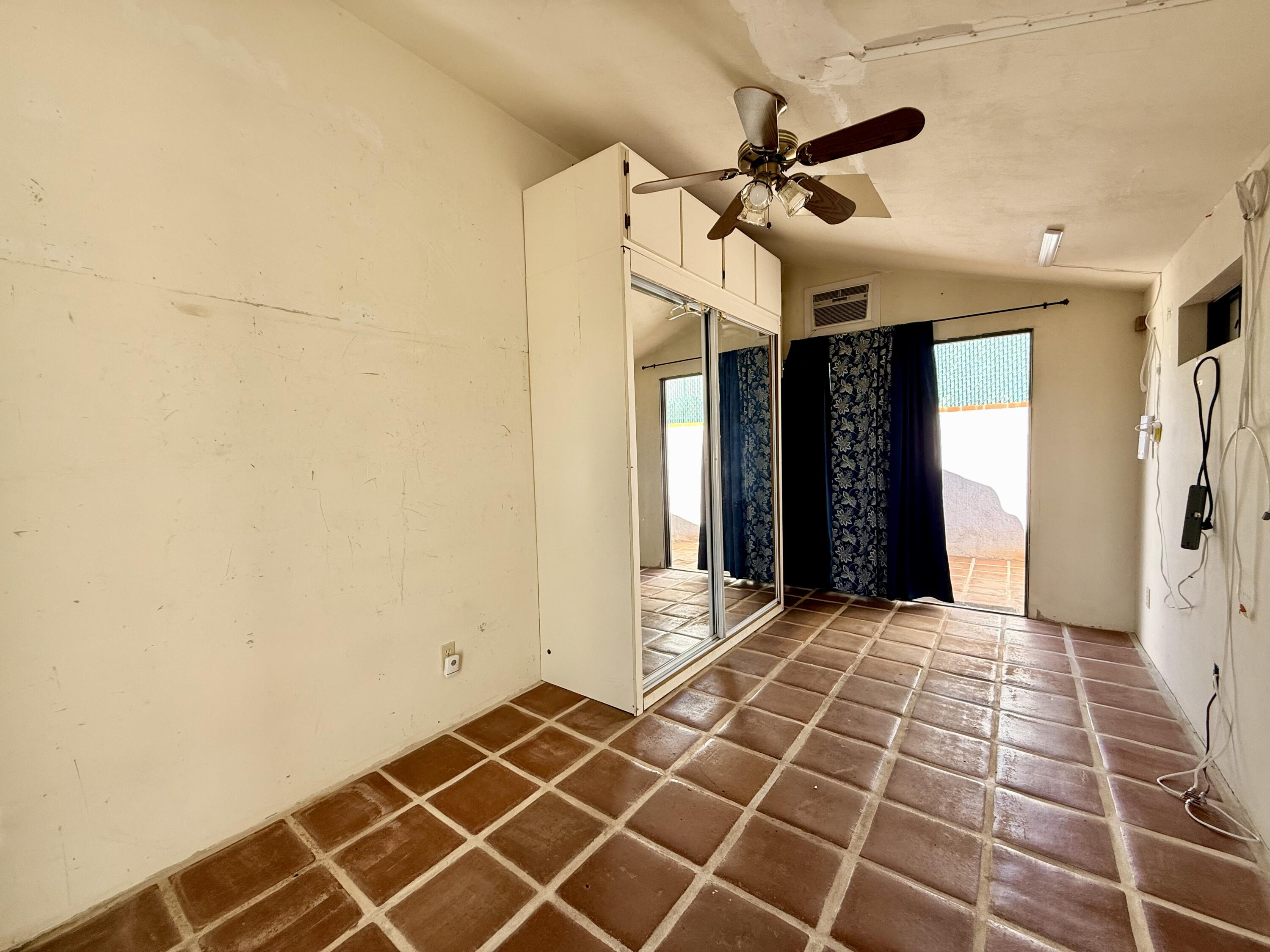 70200 Dillon Road, Unit 132 Desert Hot Springs, CA 92241 - Photo 21 of 26 Detached CA Room