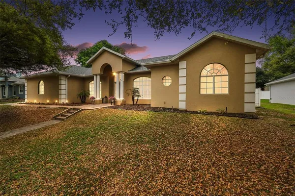 $560,000 | 1245 Shorecrest Circle, Clermont, FL 34711