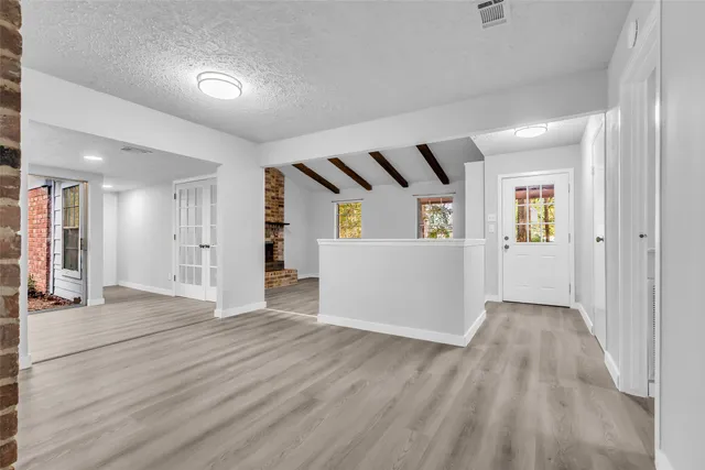 a view of livingroom with hardwood