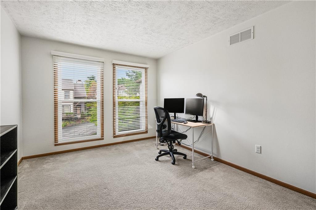 320 Spring Run Drive Monroeville, PA 15146 - Photo 20 of 25