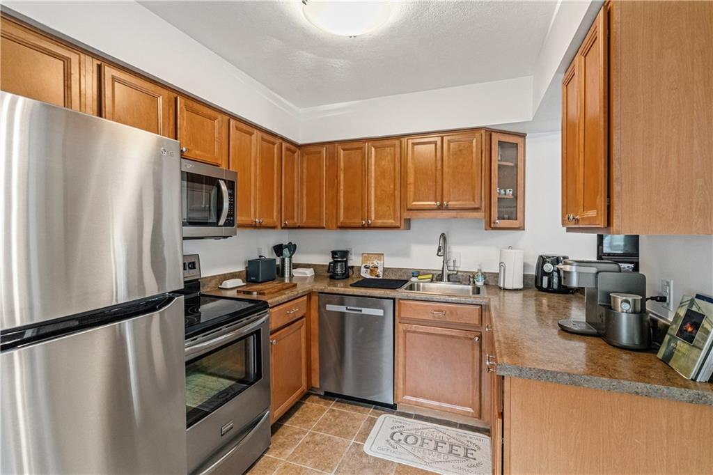 320 Spring Run Drive Monroeville, PA 15146 - Photo 7 of 25