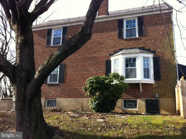 340 Dumbarton Road Baltimore, MD 21212 - Photo 8 of 15 Exterior (General)