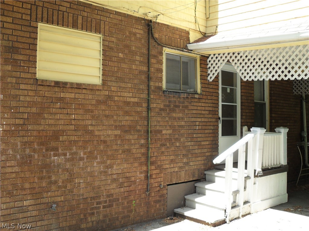 16702 Endora Road Cleveland, OH 44112 - Photo 4 of 4