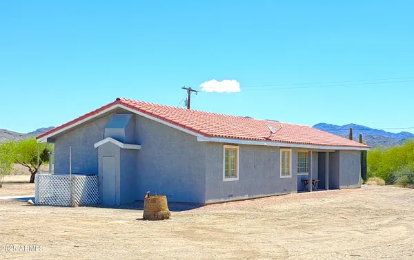 $399,900 | 69762 Old Bell Road, Salome, AZ 85348