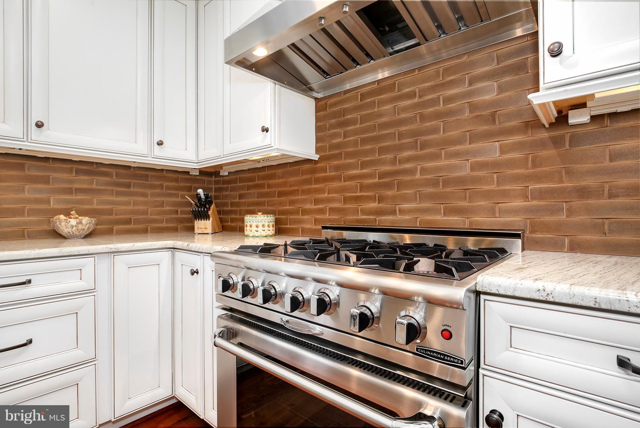 4319 Reno Road Northwest Washington, DC 20008 - Photo 12 of 29 Kitchen