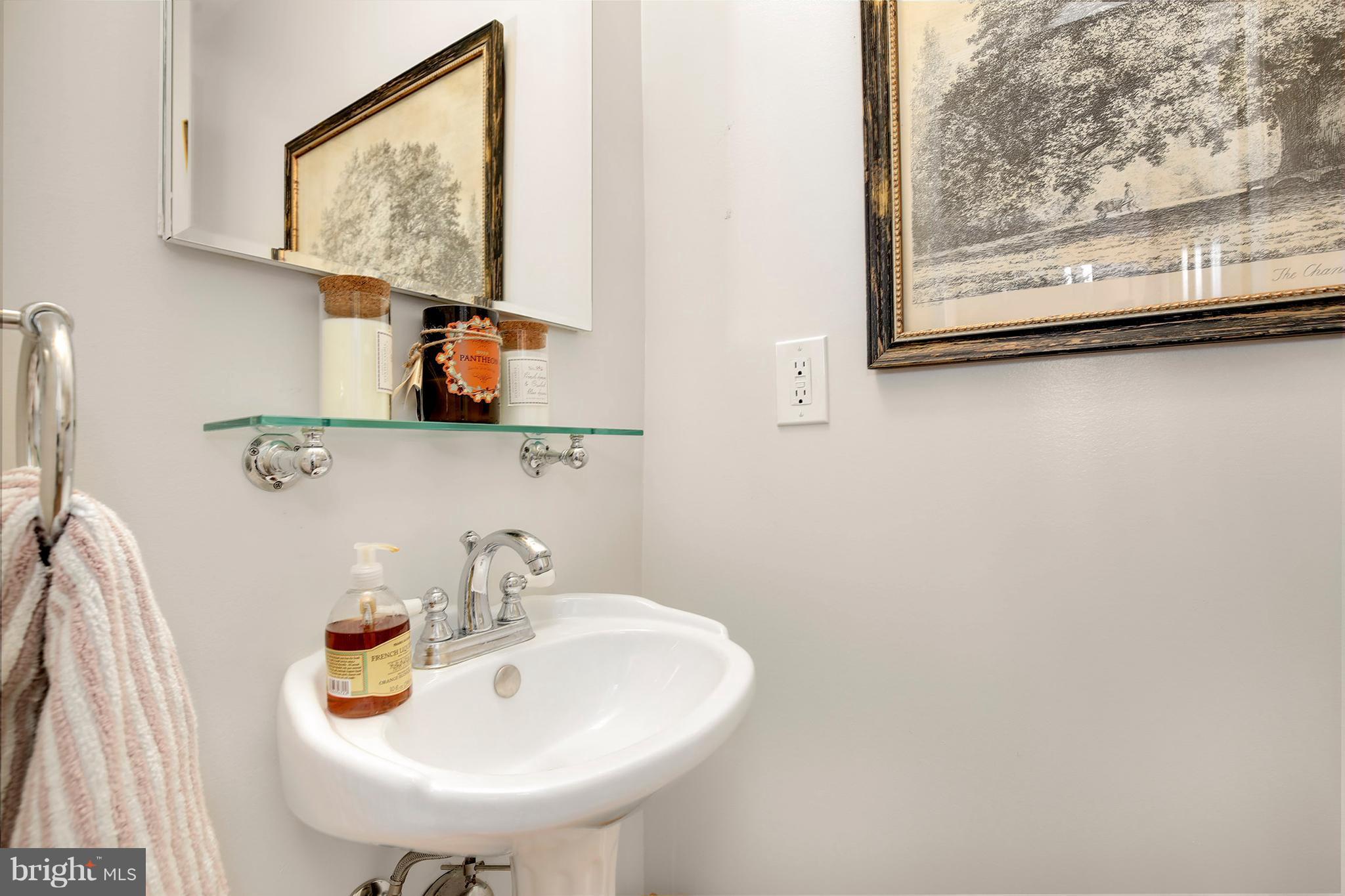 4319 Reno Road Northwest Washington, DC 20008 - Photo 15 of 29 Powder Room on Main Level