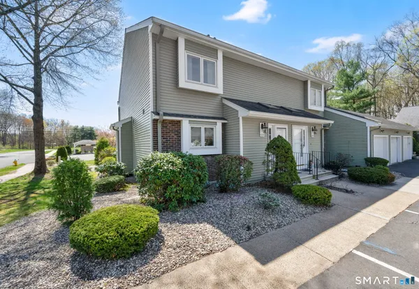 $349,900 | 610 Sandstone Drive, Unit 610, South Windsor, CT 06074