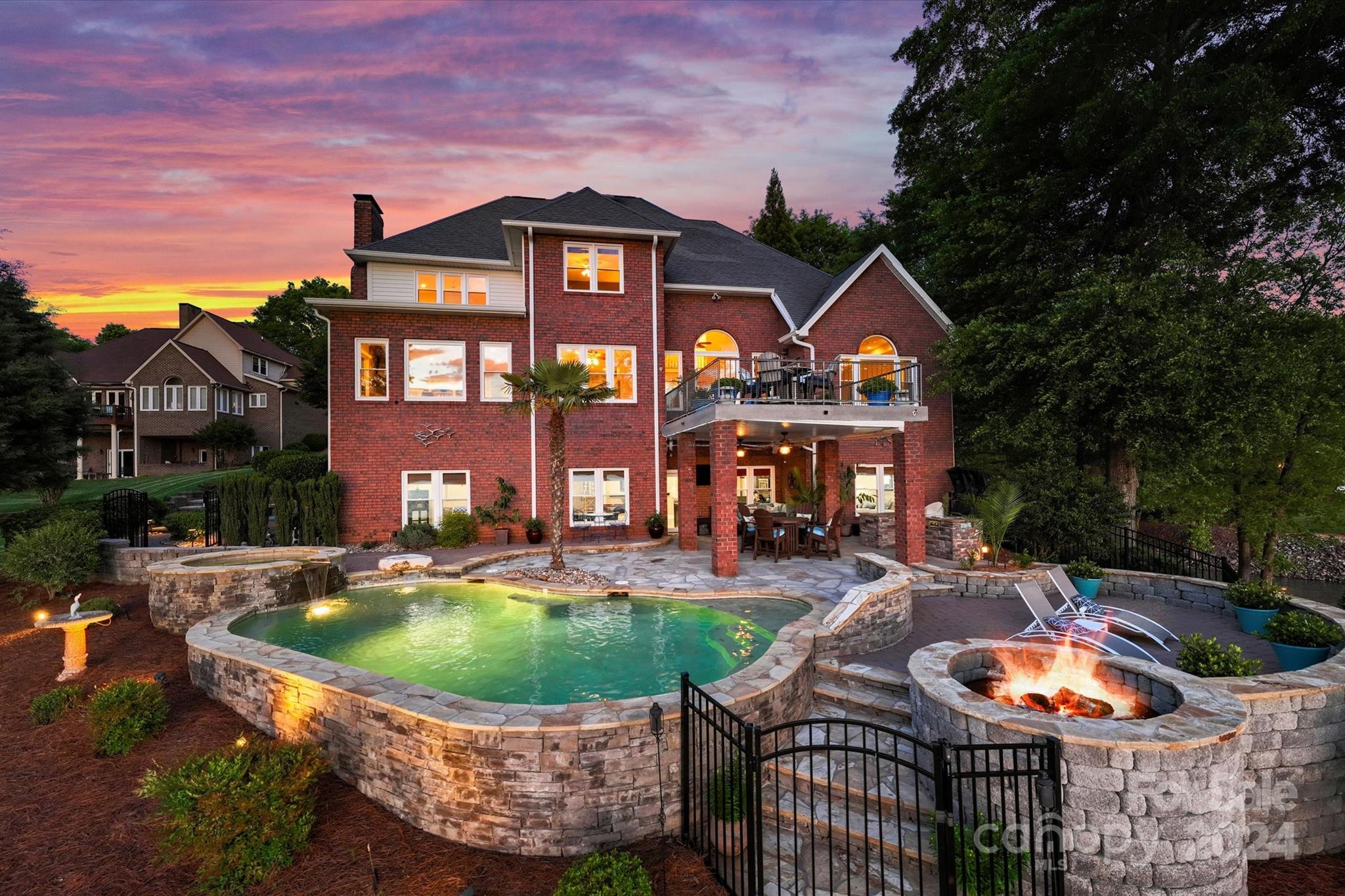 156 West Tattersall Dr  