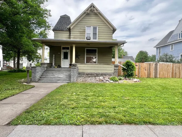 $225,000 | 313 East 5th Street, Redwood Falls, MN 56283