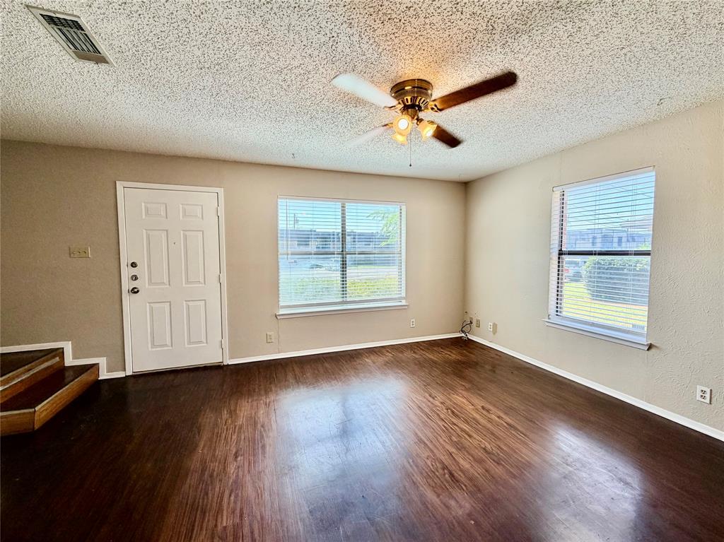 3309 Fallmeadow Street Denton, TX 76207 - Photo 4 of 15