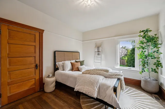 $749,000 | 5216 Market Street, Oakland, CA 94608