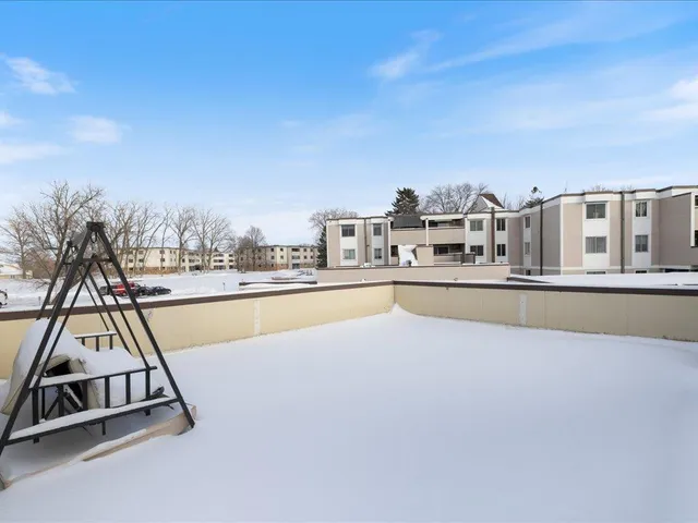 $145,000 | 10720 Rockford Road, Unit 212, Plymouth, MN 55442
