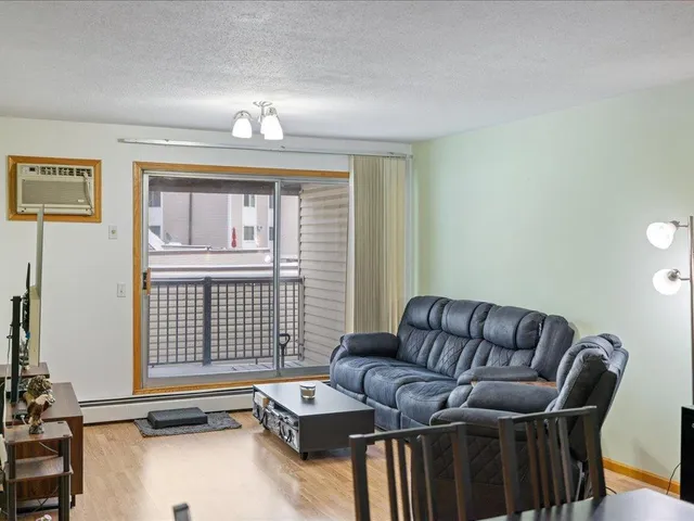 $145,000 | 10720 Rockford Road, Unit 212, Plymouth, MN 55442