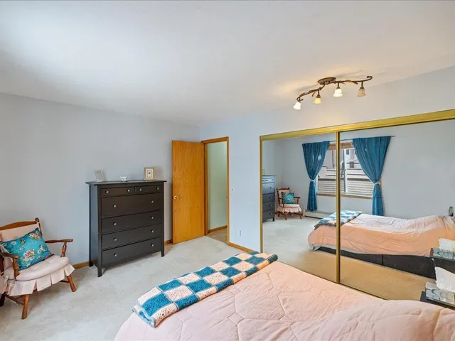 $145,000 | 10720 Rockford Road, Unit 212, Plymouth, MN 55442