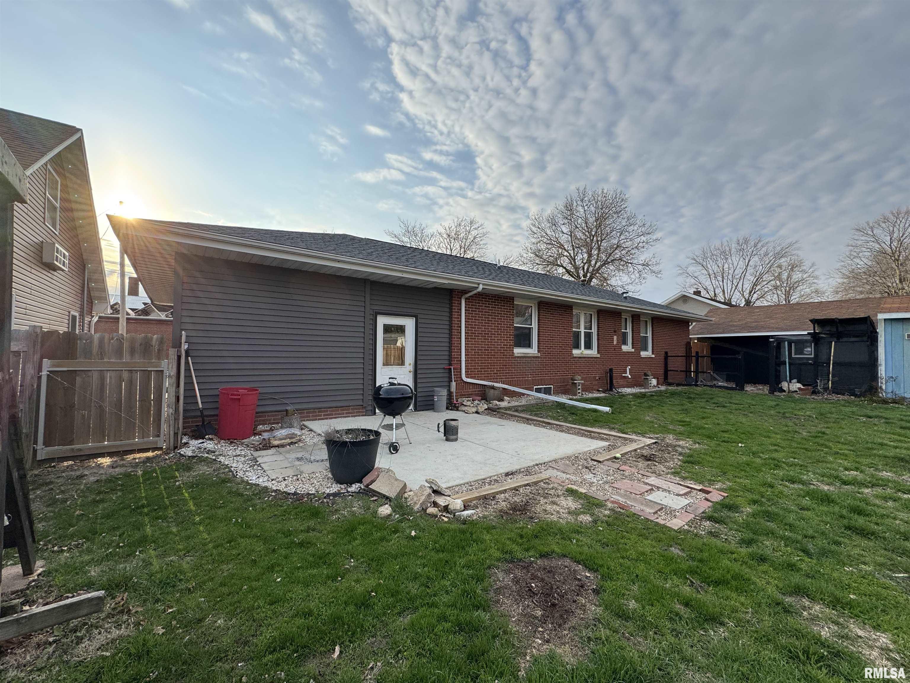 133 South Elmwood Road Farmington, IL 61531 - Photo 23 of 31 Gallery Image 23