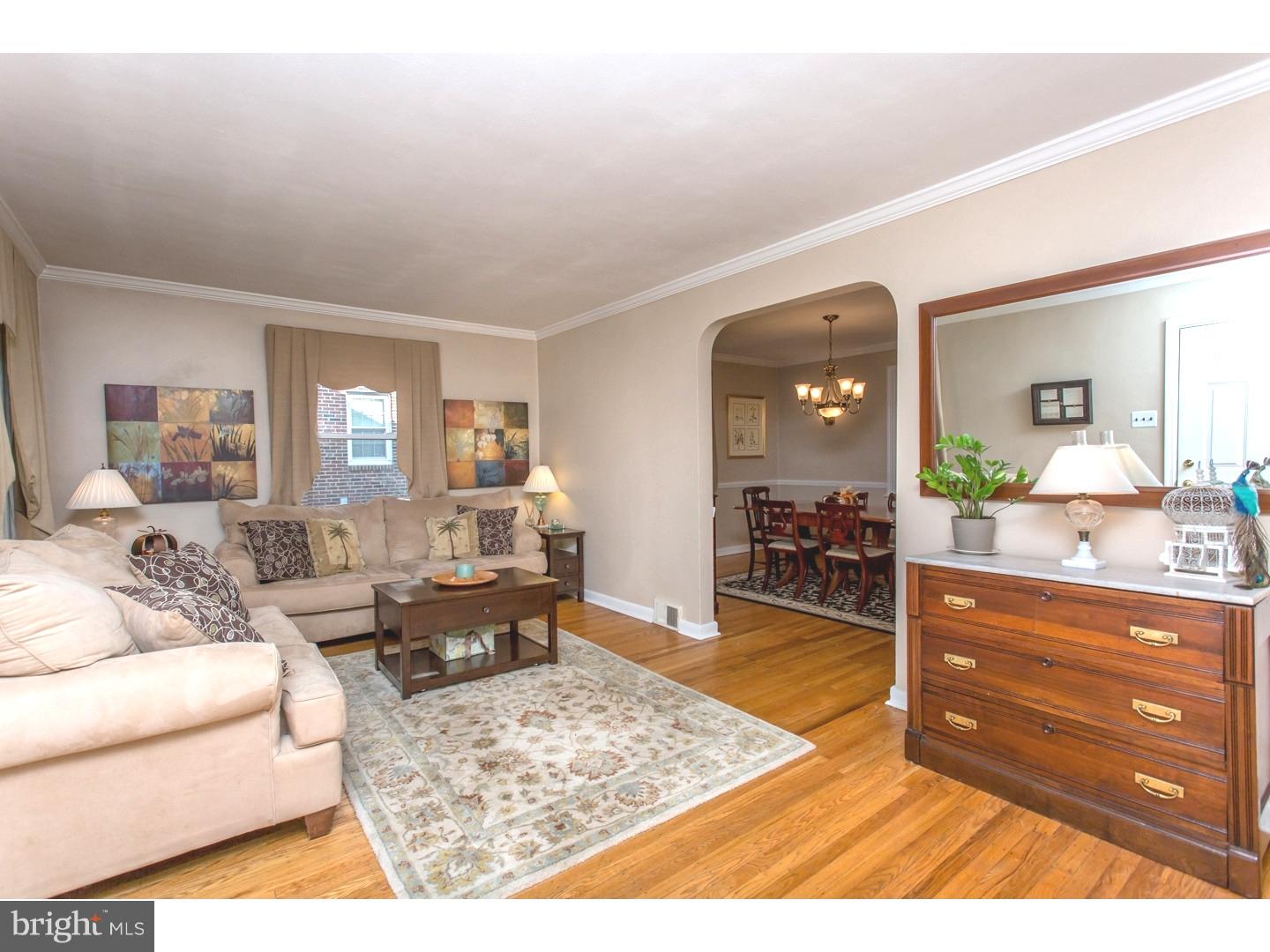 1611 Hampton Road Havertown, PA 19083 - Photo 3 of 25 Living Room