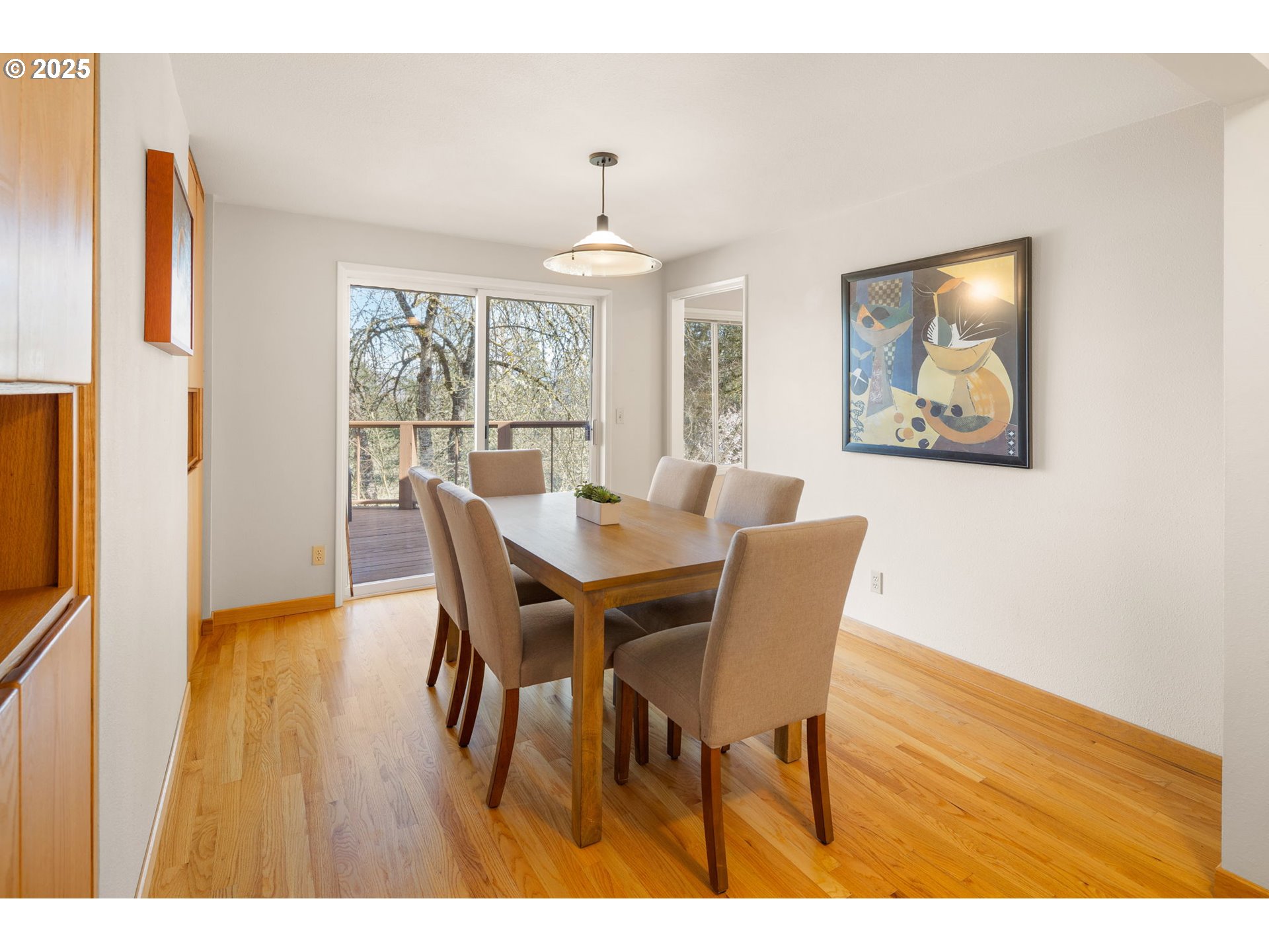 2555 Birch Lane Eugene, OR 97403 - Photo 12 of 40