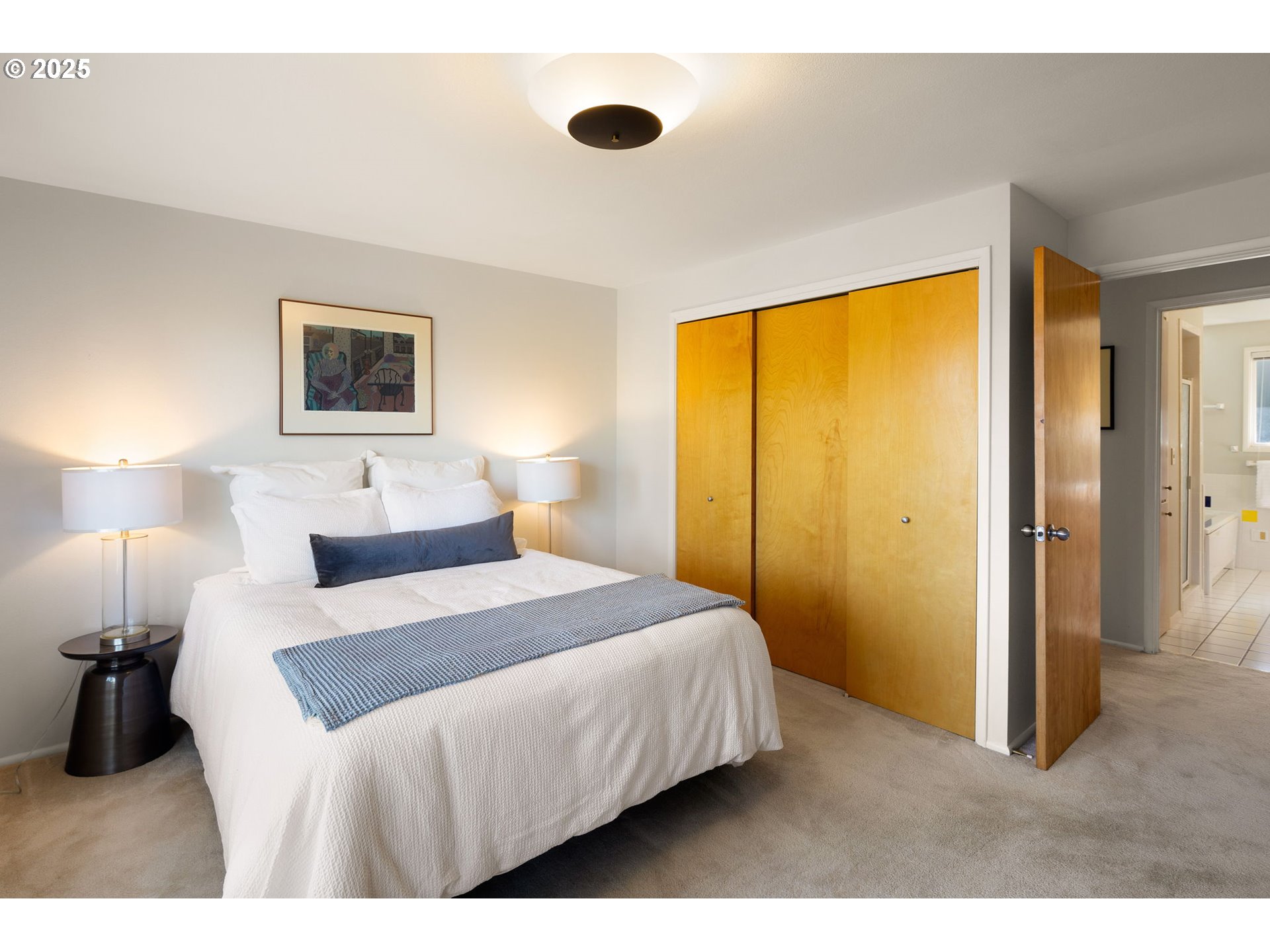 2555 Birch Lane Eugene, OR 97403 - Photo 15 of 40