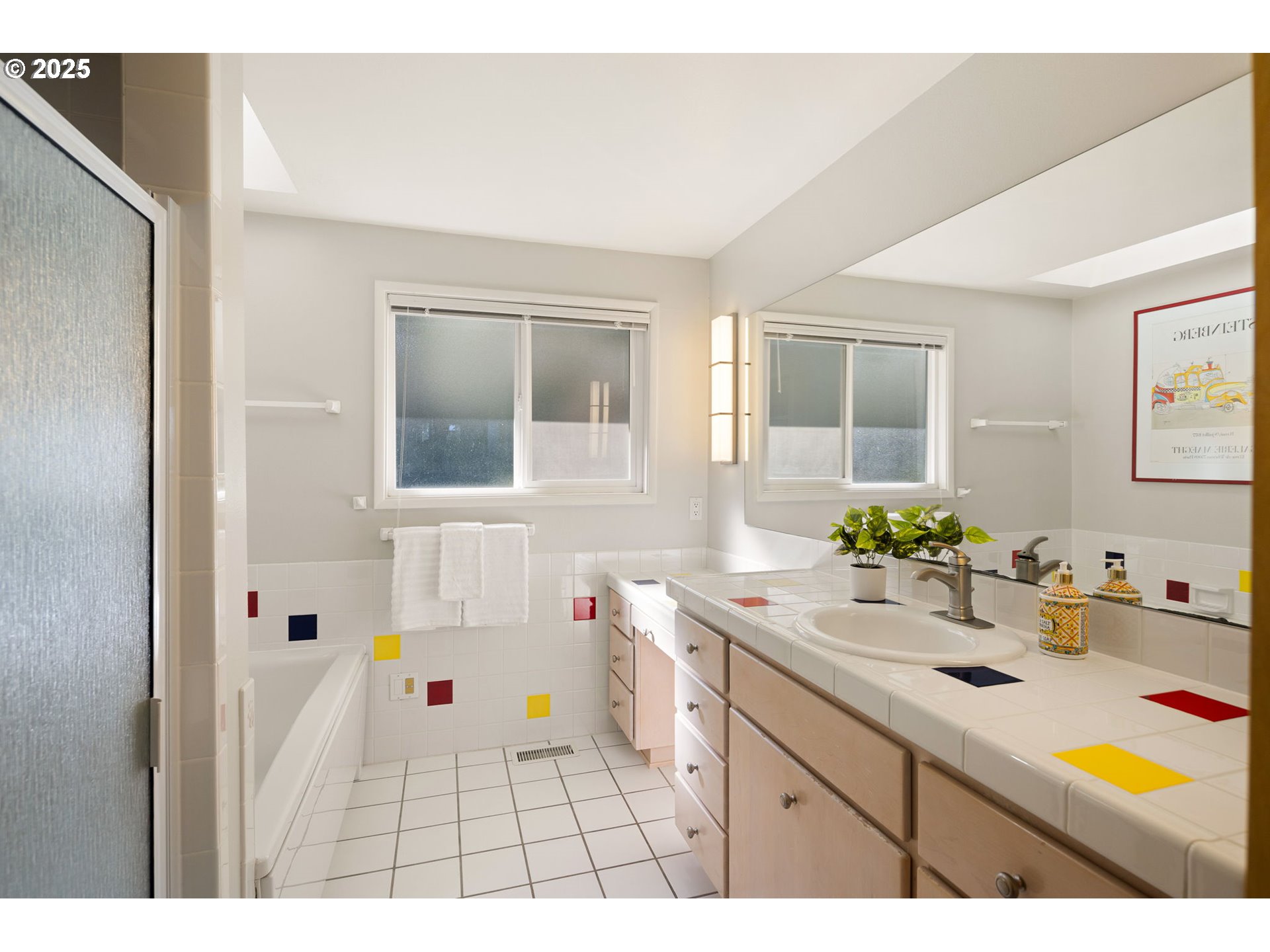 2555 Birch Lane Eugene, OR 97403 - Photo 17 of 40