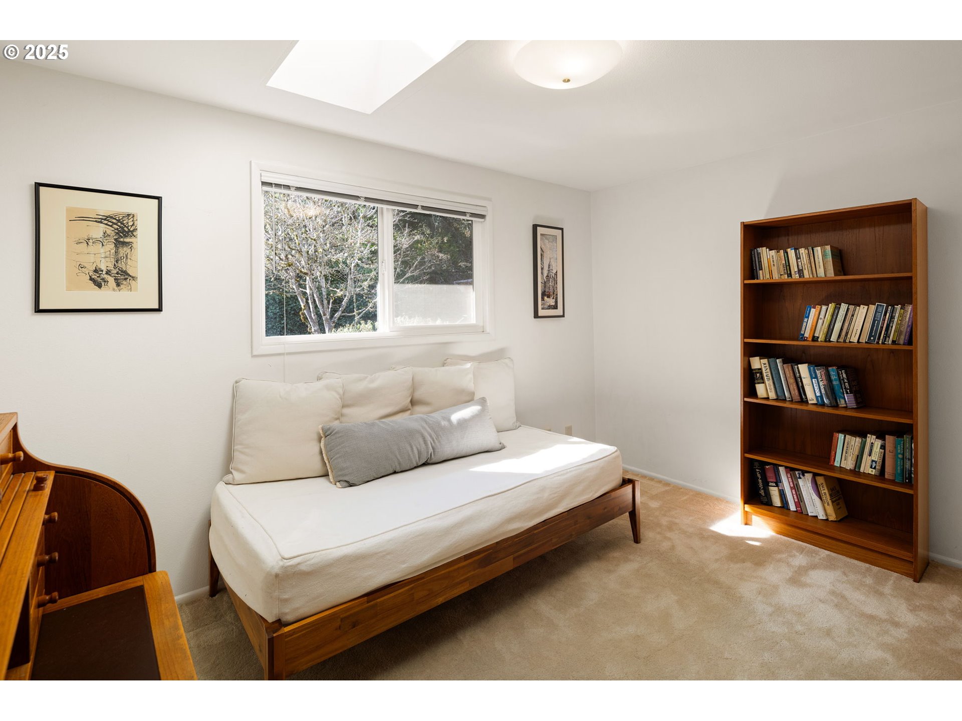 2555 Birch Lane Eugene, OR 97403 - Photo 20 of 40