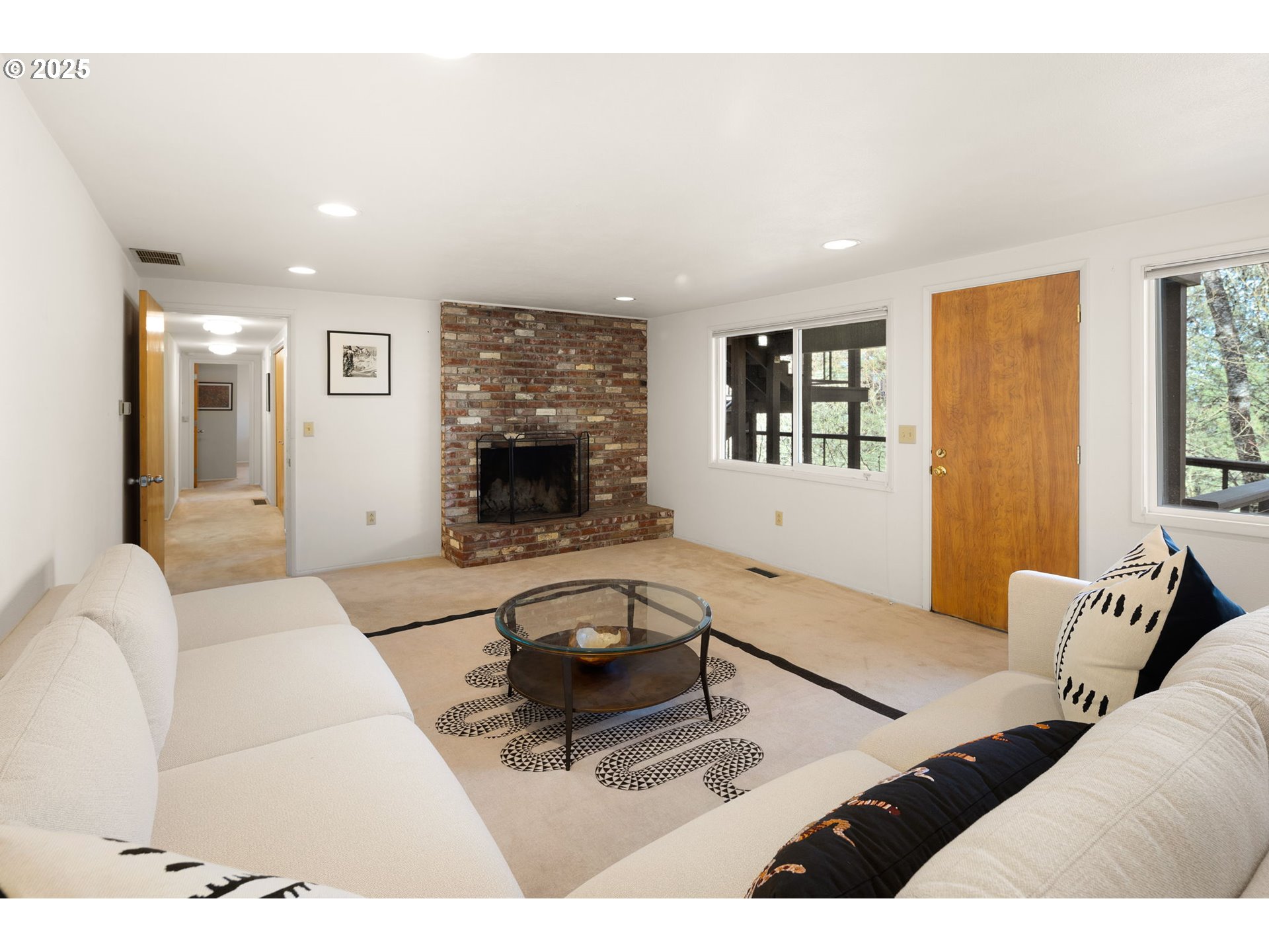 2555 Birch Lane Eugene, OR 97403 - Photo 27 of 40