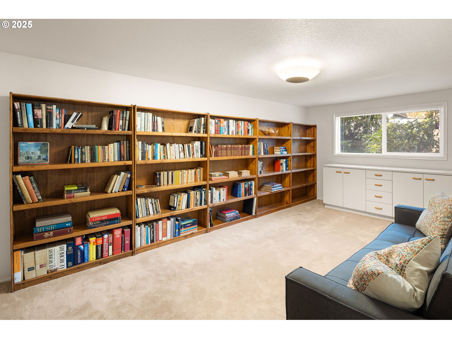 2555 Birch Lane Eugene, OR 97403 - Photo 30 of 40