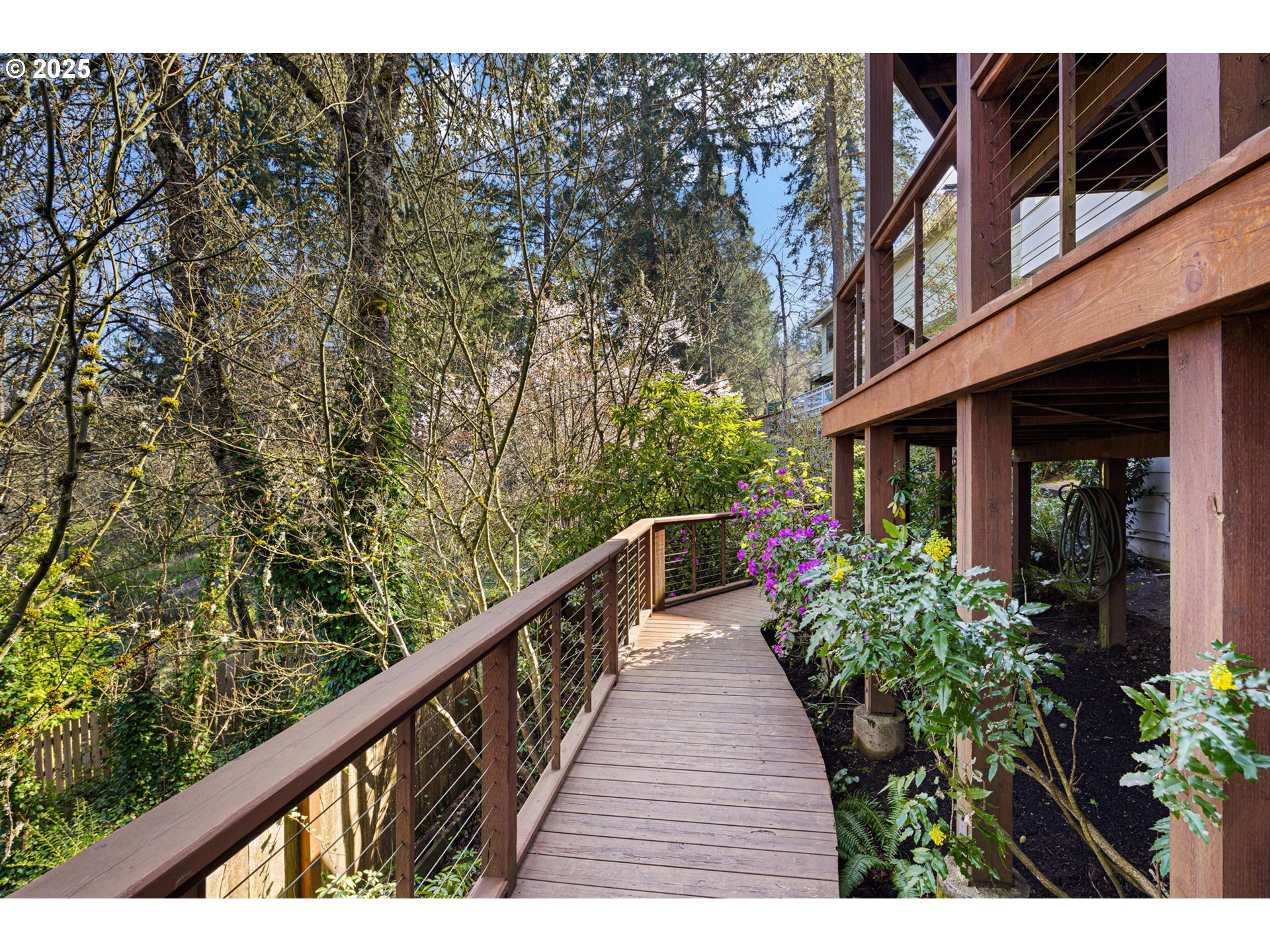 2555 Birch Lane Eugene, OR 97403 - Photo 38 of 40