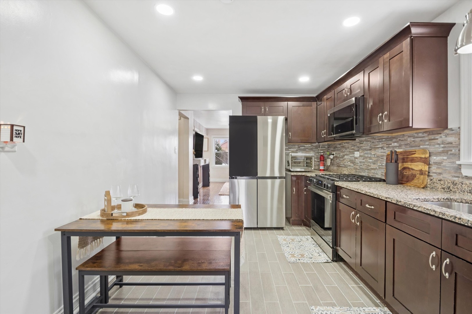 3829 West 69th Street Chicago, IL 60629 - Photo 14 of 18