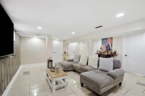 $374,900 | 3829 West 69th Street, Chicago, IL 60629