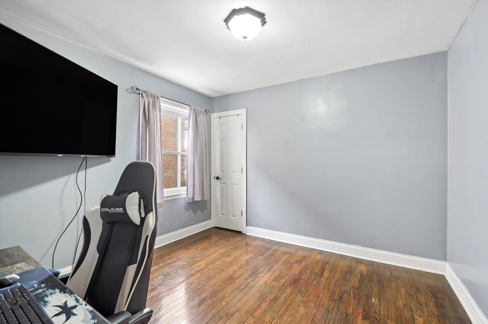 3829 West 69th Street Chicago, IL 60629 - Photo 9 of 18