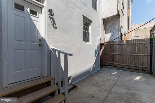 $2,800 | 1616 Webster Street, Philadelphia, PA 19146
