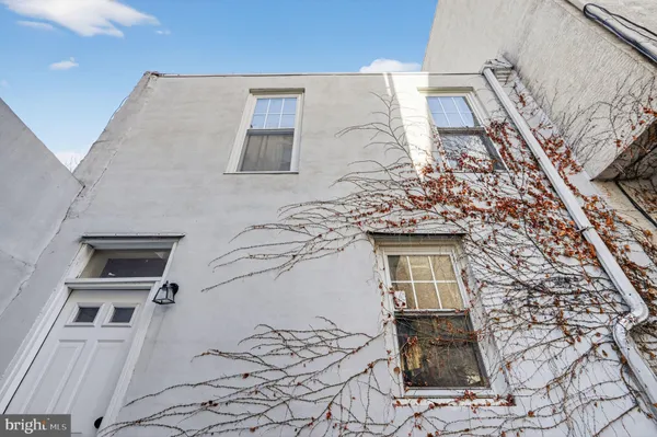 $2,800 | 1616 Webster Street, Philadelphia, PA 19146