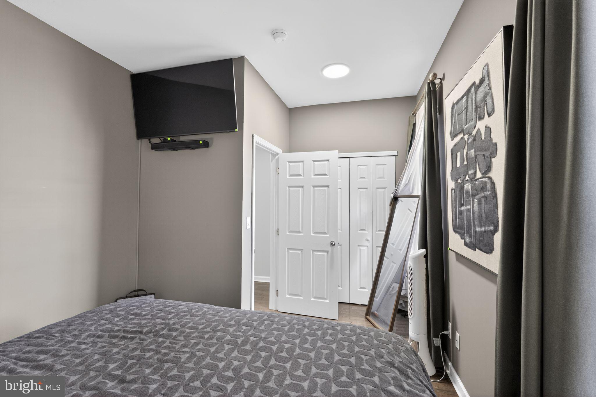 1616 Webster Street Philadelphia, PA 19146 - Photo 28 of 34 Bedroom #1