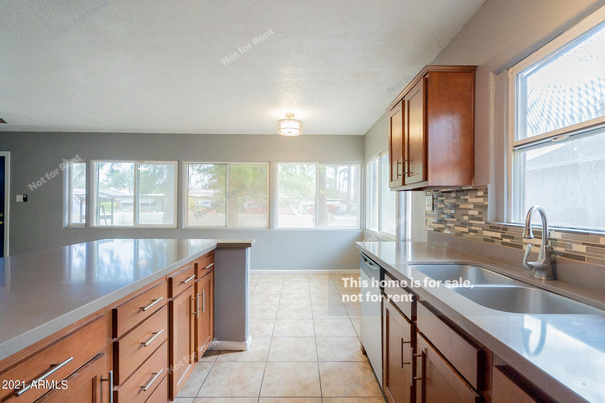 7006 North 14th Avenue Phoenix, AZ 85021 - Photo 6 of 18 photo_06