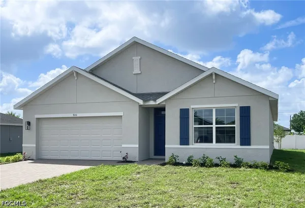 $2,200 | 920 Northeast 10th Street, Cape Coral, FL 33909