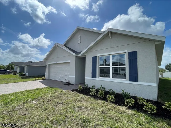 $2,200 | 920 Northeast 10th Street, Cape Coral, FL 33909
