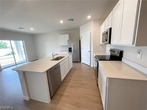 $2,200 | 920 Northeast 10th Street, Cape Coral, FL 33909