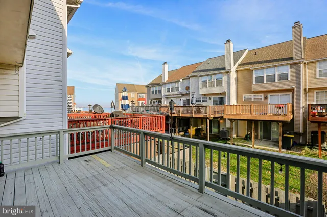 $2,600 | 1305 Riverwood Way, Unit 322, Baltimore, MD 21226