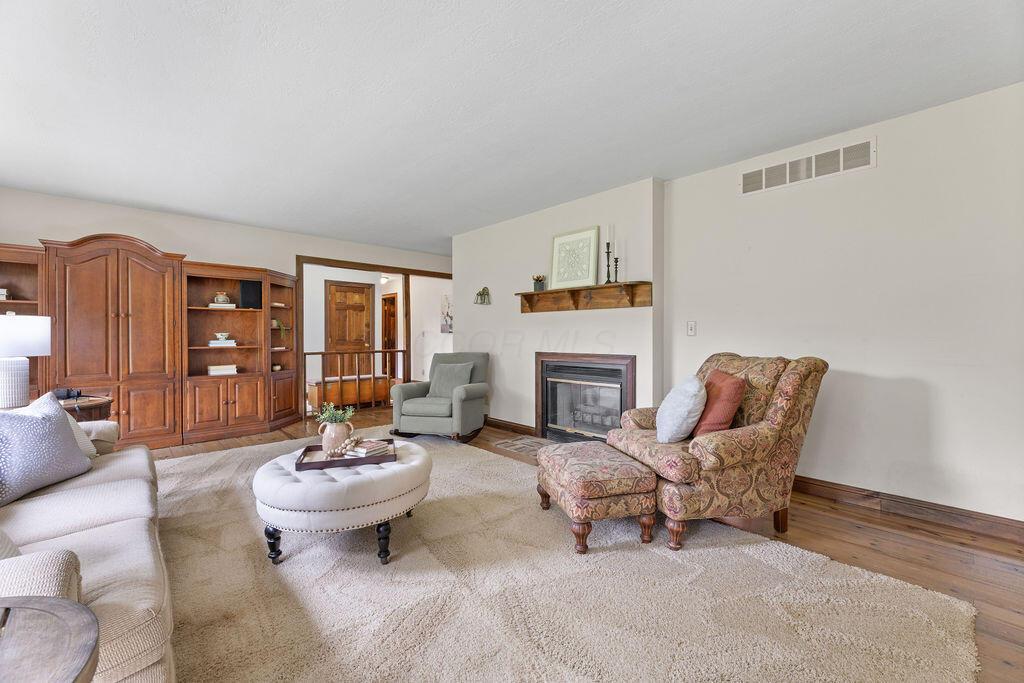 5080 Harlem Road Galena, OH 43021 - Photo 11 of 82