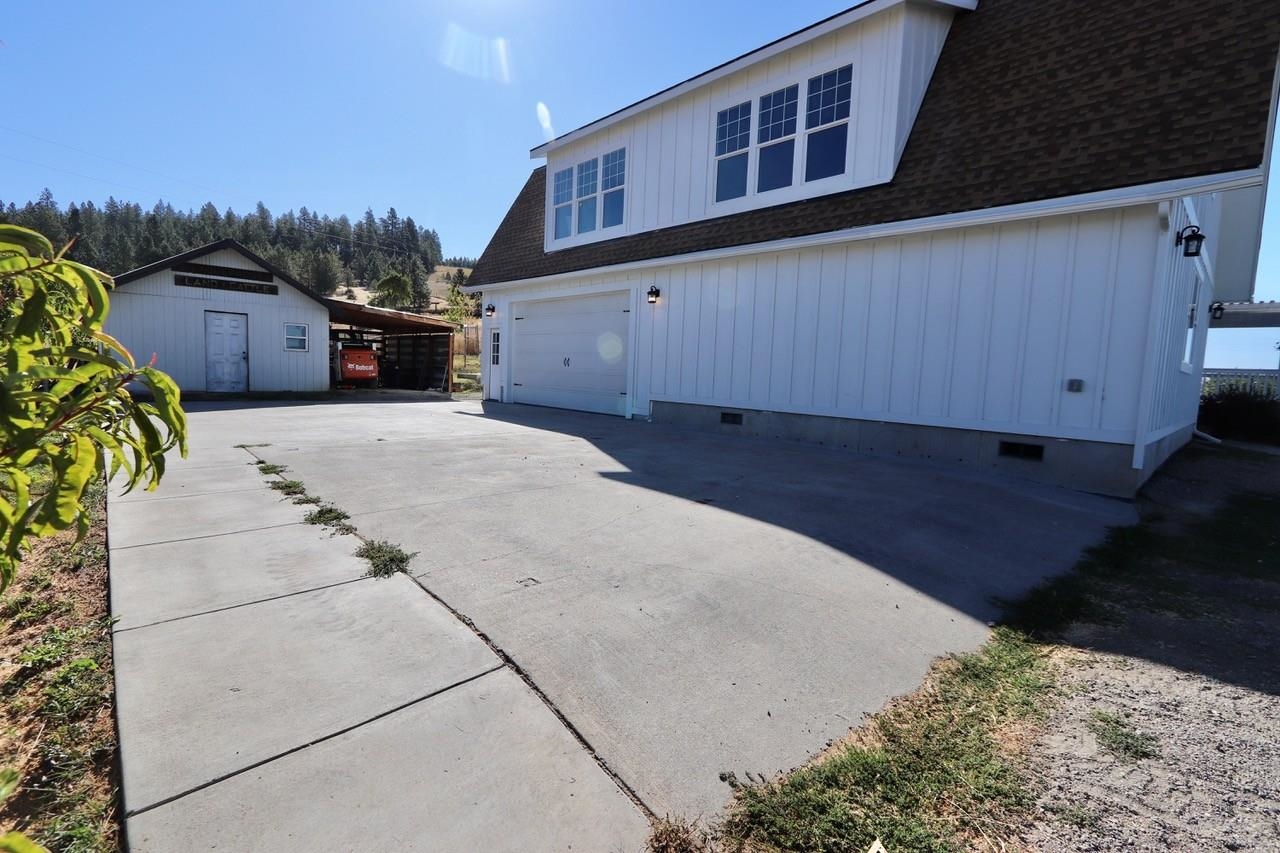 12804 South Jackson Road Mica, WA 99023 - Photo 43 of 49
