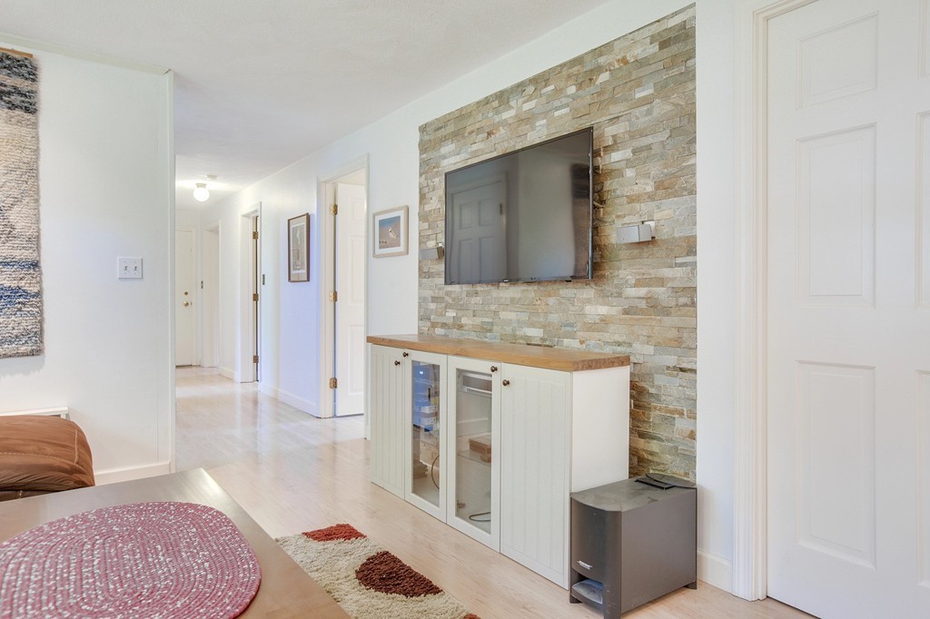 1 Anthony Road Bedford, MA 01730 - Photo 19 of 29 Gallery Image 19