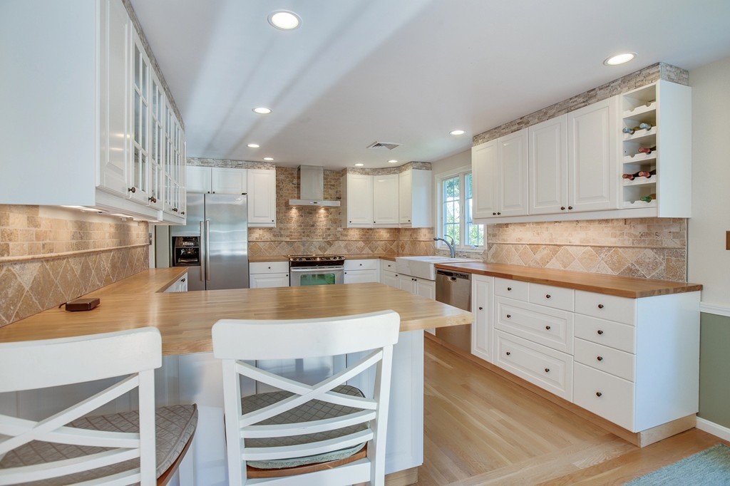 1 Anthony Road Bedford, MA 01730 - Photo 2 of 29 Gallery Image 2