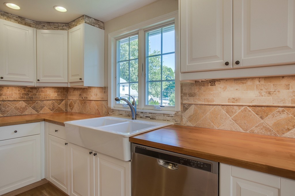 1 Anthony Road Bedford, MA 01730 - Photo 6 of 29 Gallery Image 6