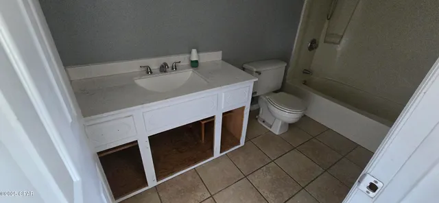 $129,900 | 632 Carver Circle, Alford, FL 32420