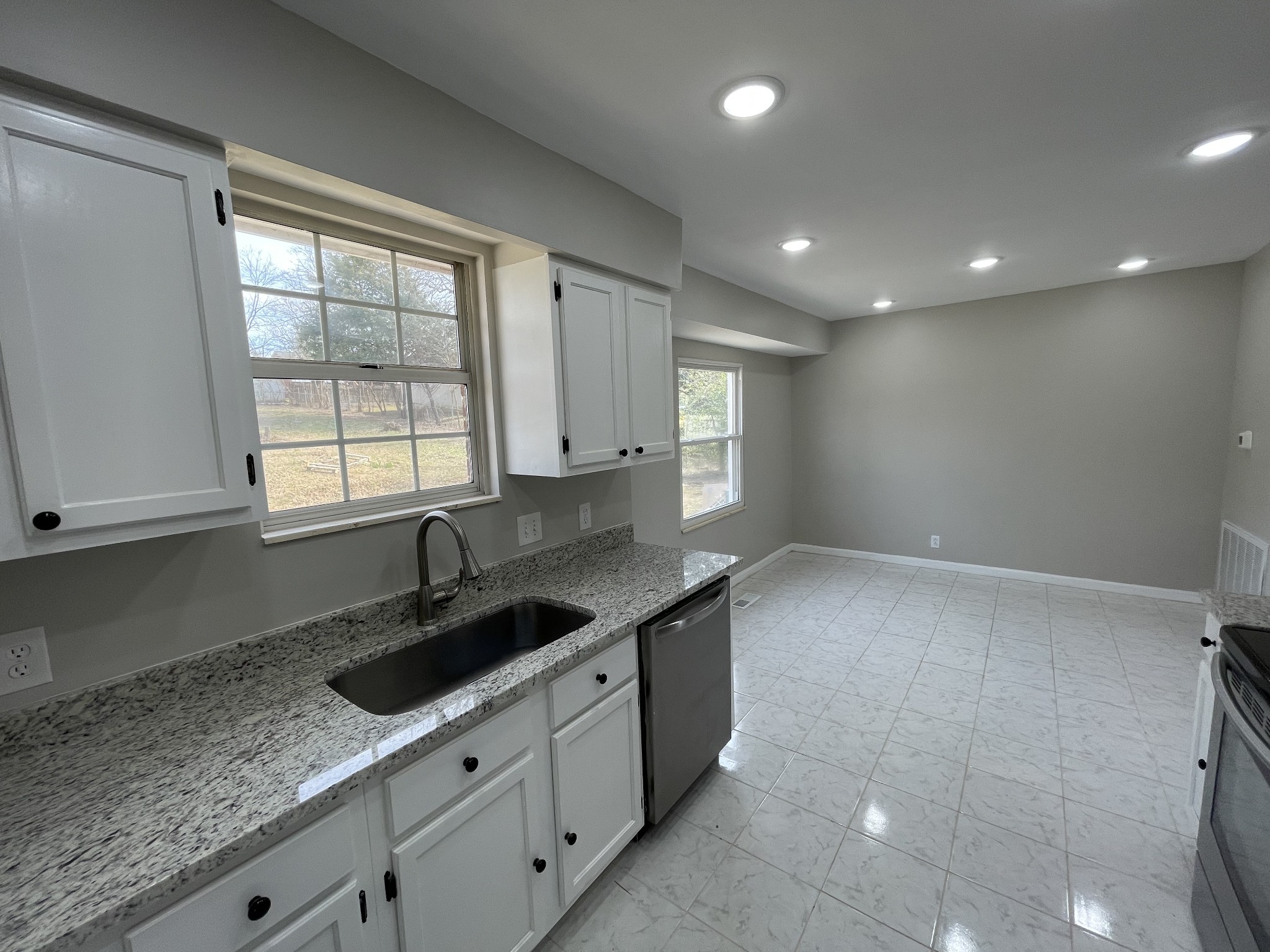 3289 Anderson Road Antioch, TN 37013 - Photo 14 of 40